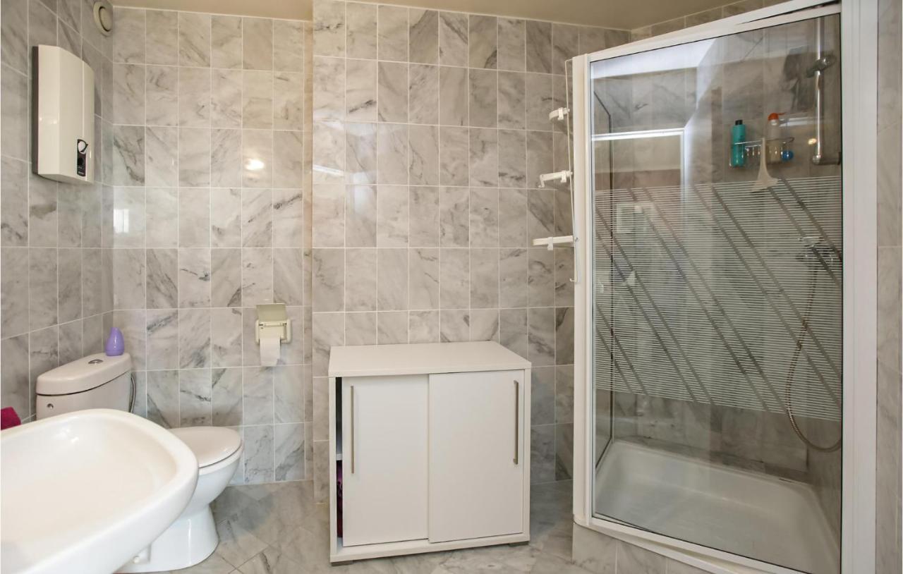 1 Bedroom Lovely Apartment In Oostende エクステリア 写真